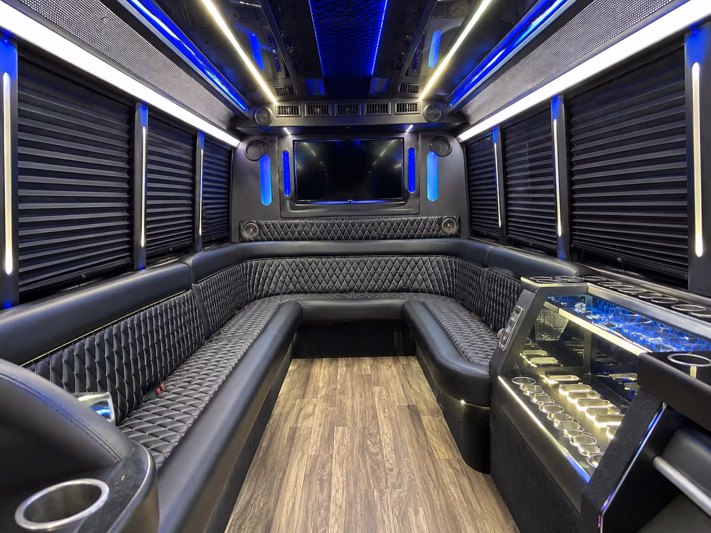 Houston Winery Tour & Pub Crawl Transportation