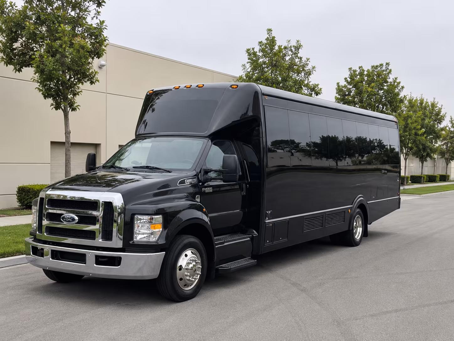 Pasadena Birthday, Sweet 16, & Quinceañera Transportation party bus exterior